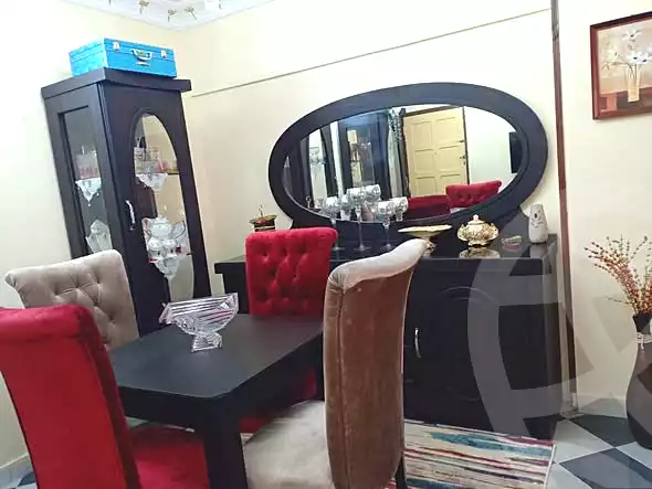 https://aqarmap.com.eg/en/listing/7139246-for-sale-cairo-helwan-helwan-el-sharkeya-mostafa-safwat-st