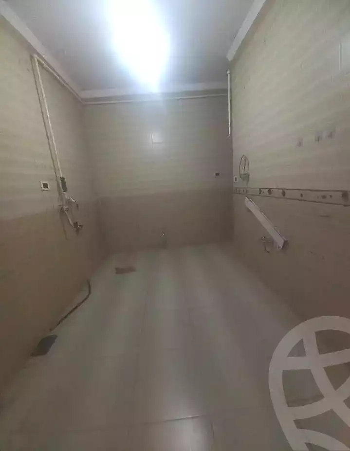 https://aqarmap.com.eg/ar/listing/7139484-for-rent-alexandria-lsywf-el-karma-compound