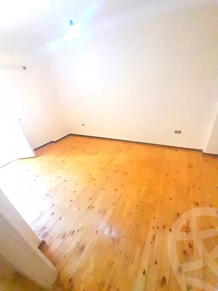 https://aqarmap.com.eg/ar/listing/7139502-for-rent-alexandria-lsywf-el-falki