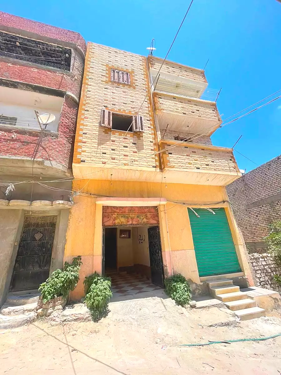 https://aqarmap.com.eg/ar/listing/7139569-for-sale-alexandria-al-agamy-bw-ywsf