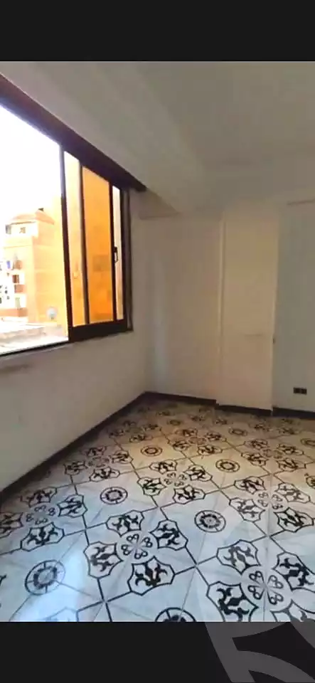 https://aqarmap.com.eg/ar/listing/7139996-for-sale-alexandria-shds