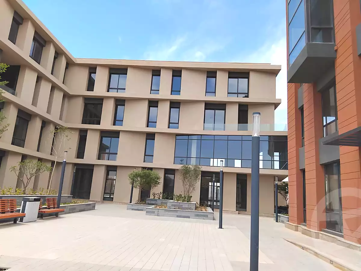 https://aqarmap.com.eg/ar/listing/7139998-for-sale-cairo-new-cairo-compounds-myndhws-byzns-mrkz-llttwyr