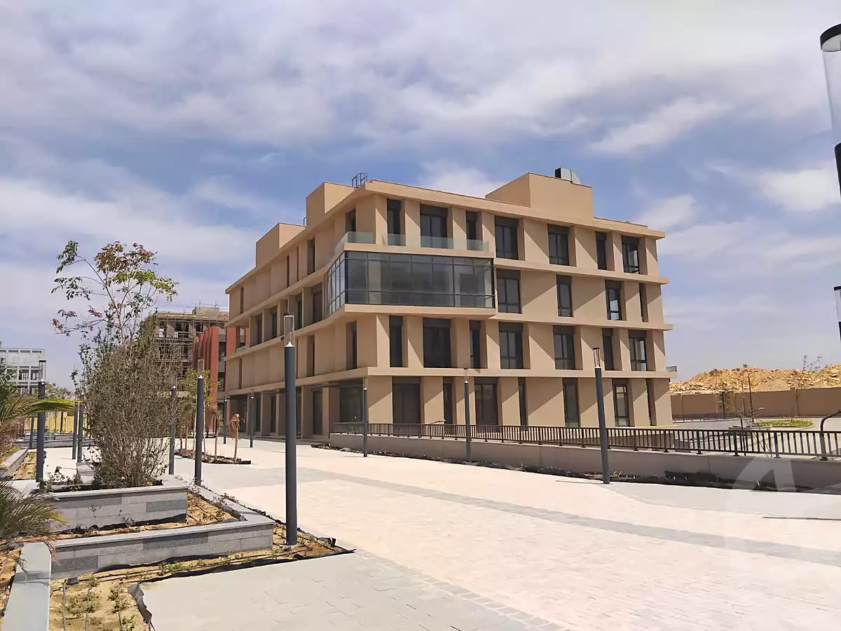 https://aqarmap.com.eg/ar/listing/7139998-for-sale-cairo-new-cairo-compounds-myndhws-byzns-mrkz-llttwyr