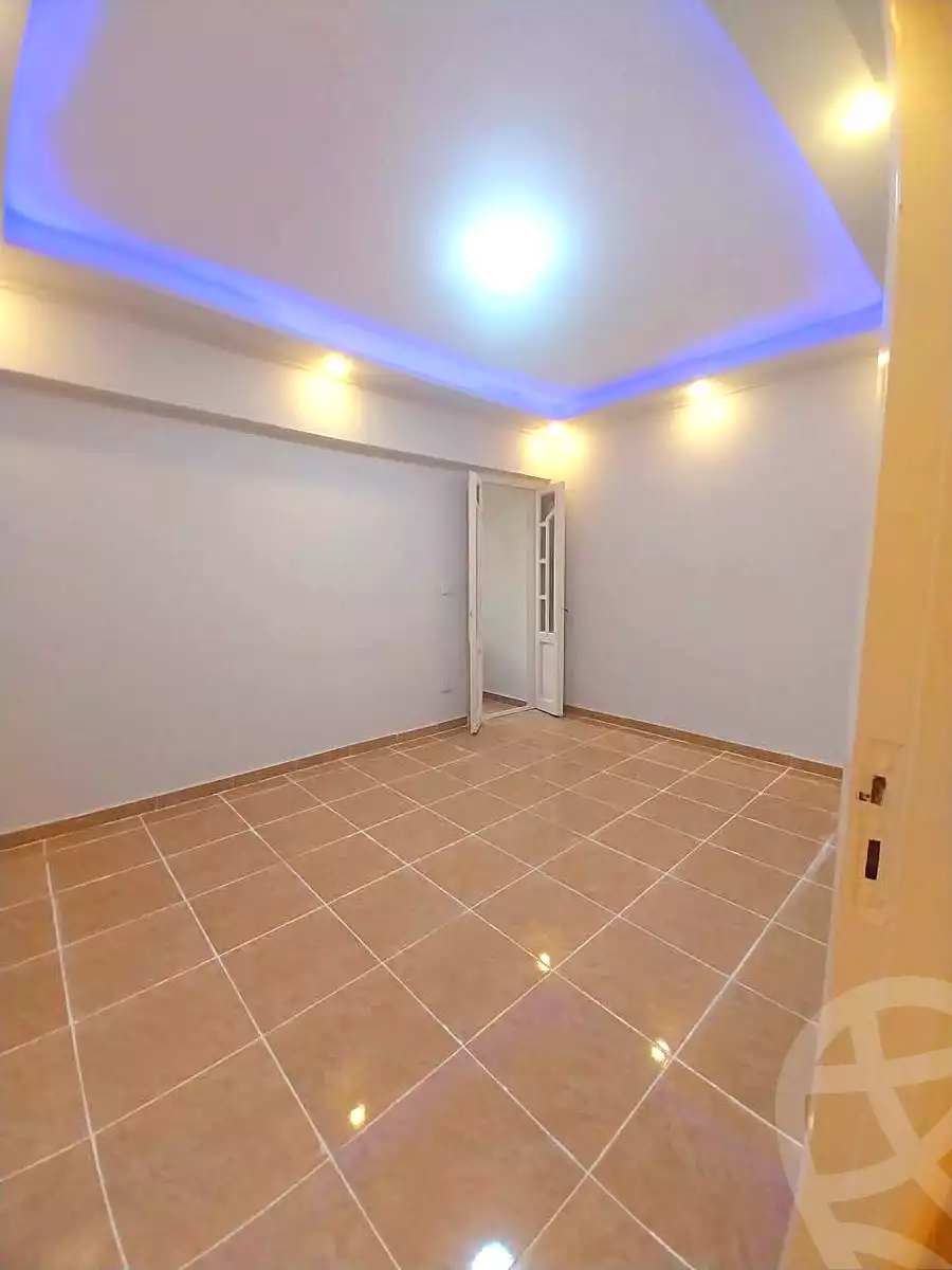 https://aqarmap.com.eg/ar/listing/7140408-for-sale-alexandria-al-agamy-shataa-el-nakheel