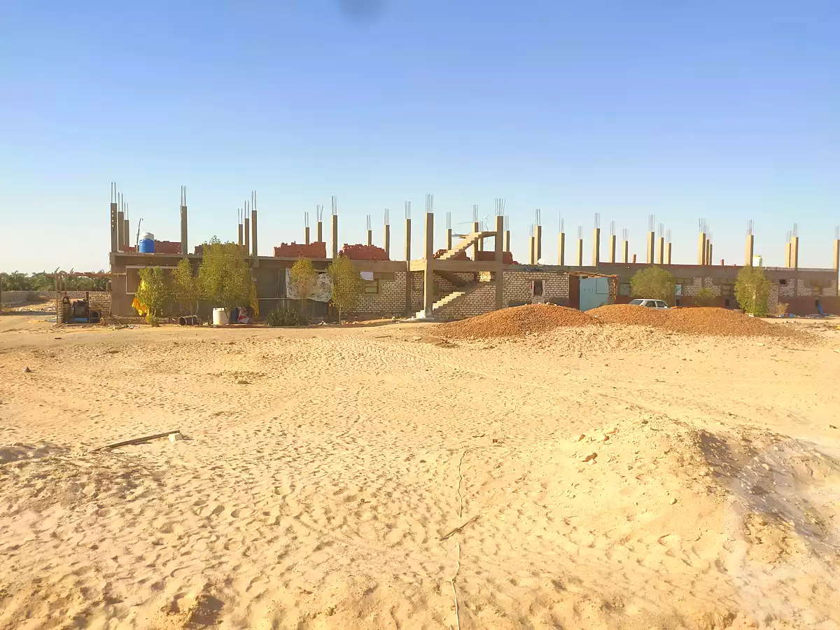 https://aqarmap.com.eg/ar/listing/7140650-for-sale-new-valley-kharga-oasis-qret-el-sherka