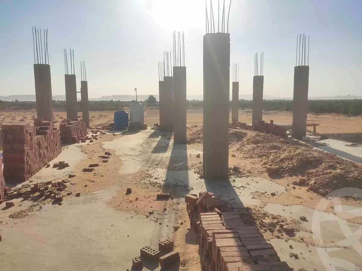 https://aqarmap.com.eg/en/listing/7140682-for-sale-new-valley-kharga-oasis-qret-el-sherka