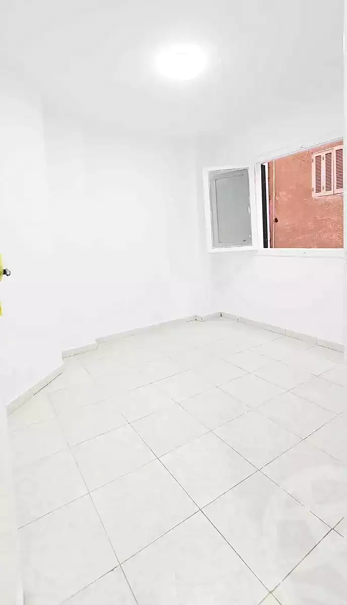 https://aqarmap.com.eg/ar/listing/7140692-for-sale-alexandria-al-agamy-shataa-el-nakheel