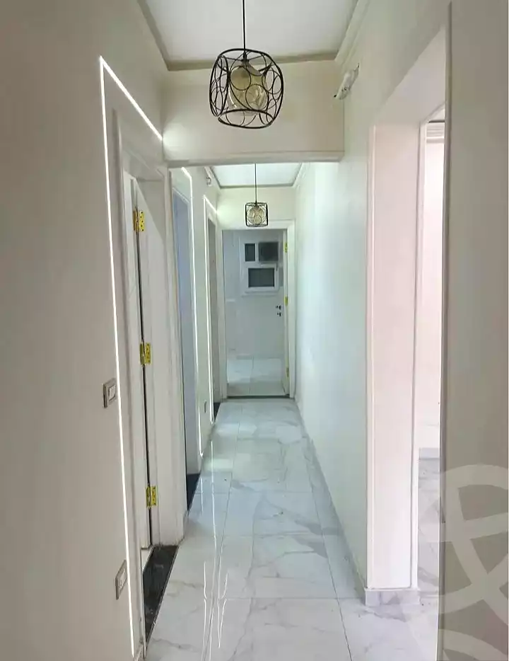 https://aqarmap.com.eg/ar/listing/7140785-for-sale-alexandria-el-asafra-l-sfr-bhry