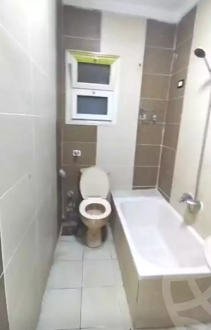 https://aqarmap.com.eg/en/listing/7140810-for-sale-alexandria-el-asafra-shr-45