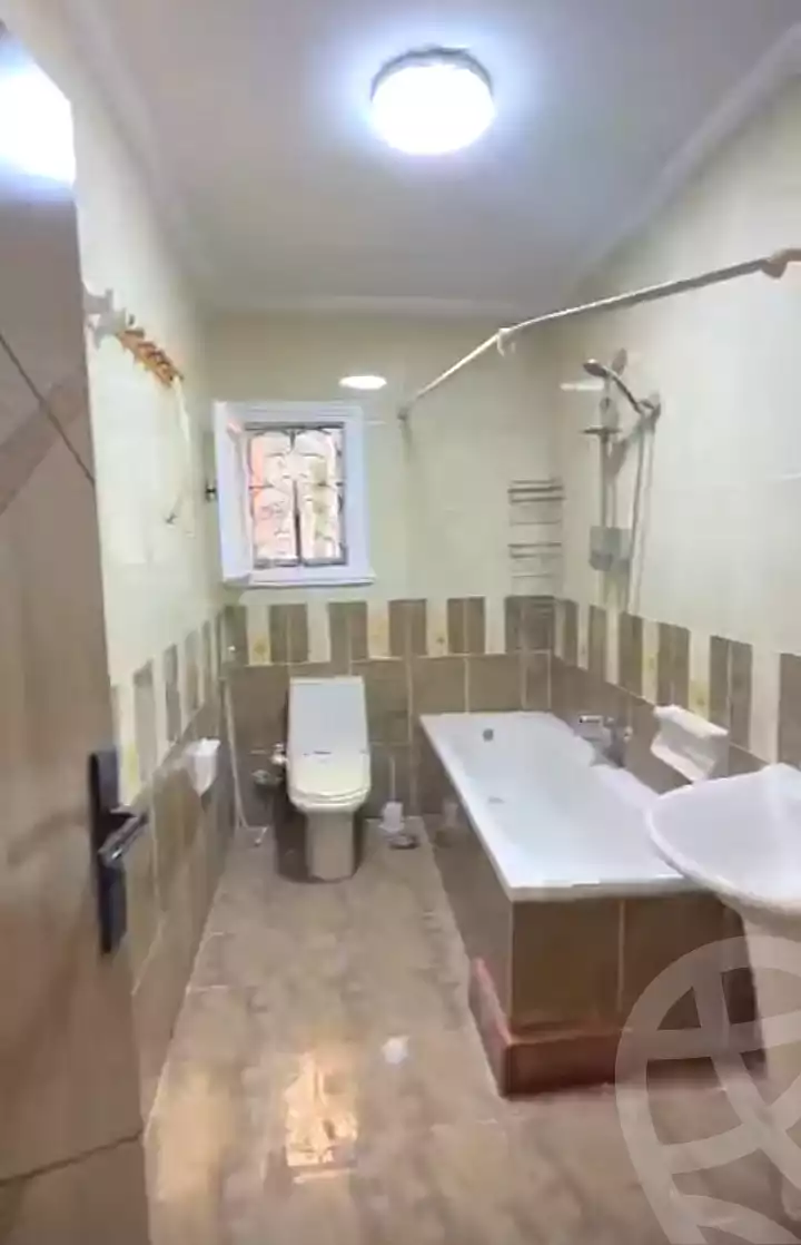 https://aqarmap.com.eg/ar/listing/7141004-for-sale-alexandria-sydy-bshr-sydy-bshr-bhry-mohamed-el-srafi-st.