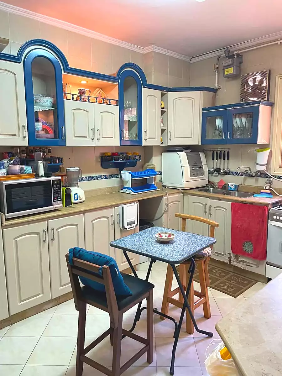 https://aqarmap.com.eg/ar/listing/7141540-for-rent-cairo-6th-of-october-el-hay-el-motamyz-first-touristic-village-el-shaheed-mohammed-abdul-latif-alshimi-st