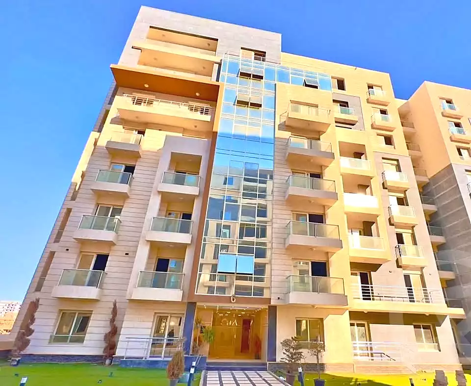 https://aqarmap.com.eg/en/listing/7141560-for-sale-cairo-new-administrative-capital-r7-oia