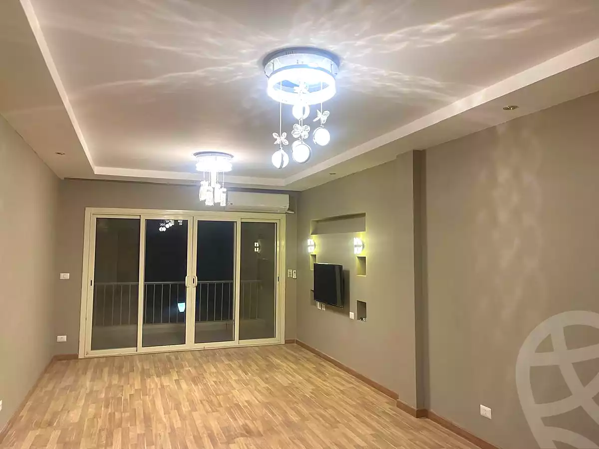 https://aqarmap.com.eg/ar/listing/7141691-for-rent-cairo-el-sheikh-zayed-city-compounds-dh-drys