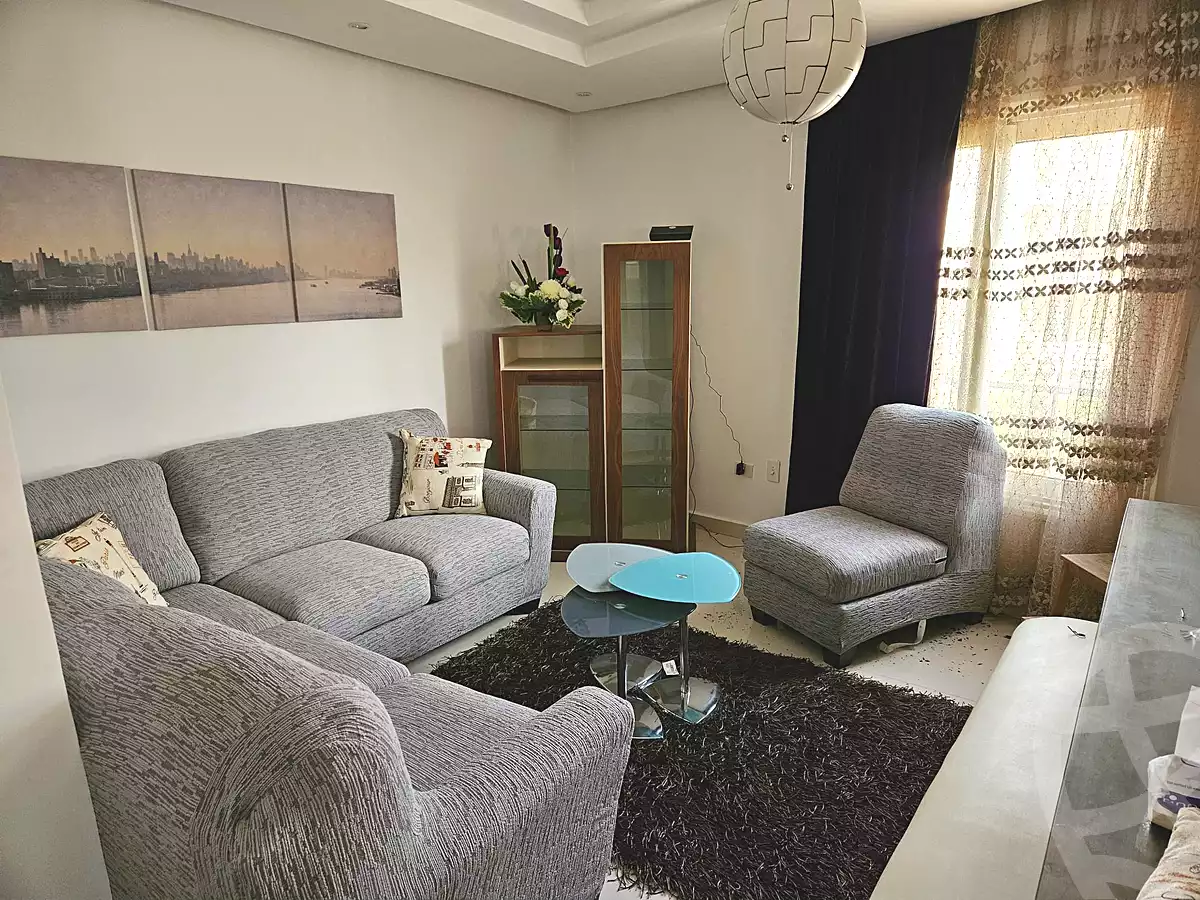 https://aqarmap.com.eg/ar/listing/7141747-for-rent-cairo-el-sheikh-zayed-city-el-hay-elthamen-area-1