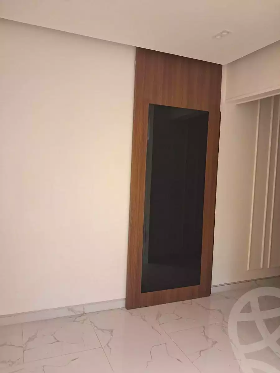 https://aqarmap.com.eg/ar/listing/7141815-for-rent-cairo-el-sheikh-zayed-city-compounds-el-khamayel