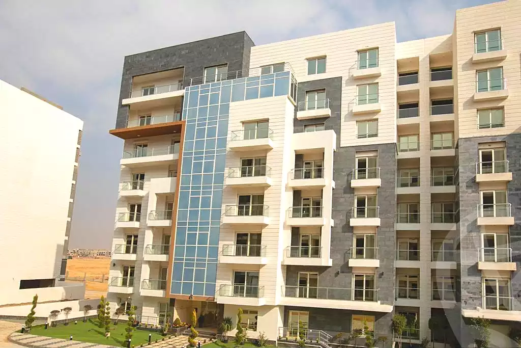 https://aqarmap.com.eg/en/listing/7141874-for-sale-cairo-new-administrative-capital-r7-oia
