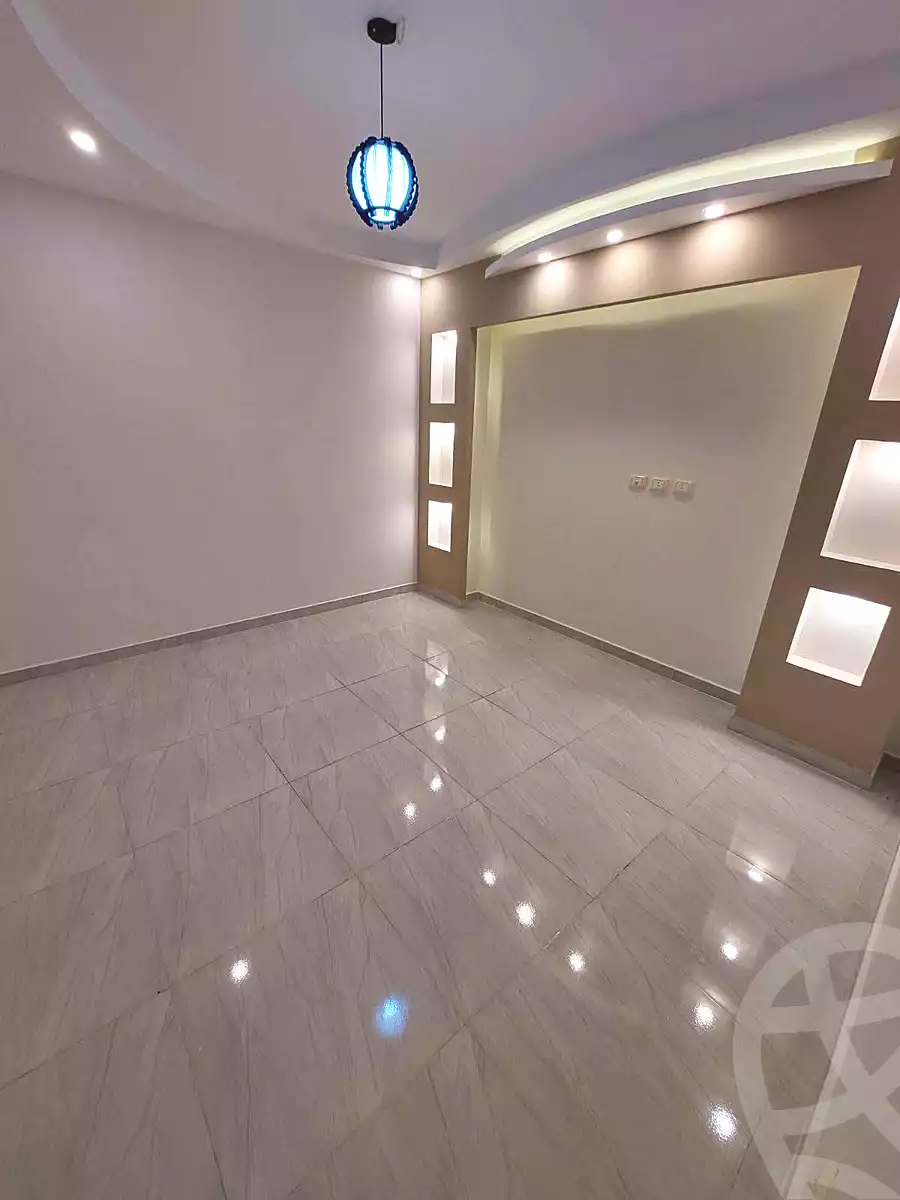 https://aqarmap.com.eg/ar/listing/7142130-for-sale-cairo-helwan-helwan-el-sharkeya-saleh-sobhy-st