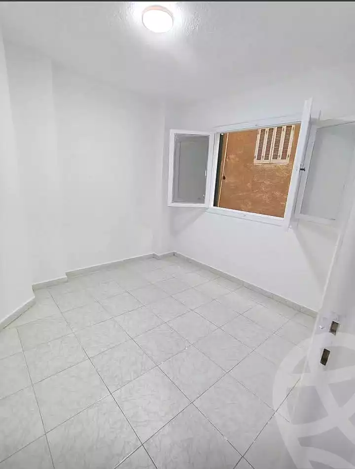 https://aqarmap.com.eg/ar/listing/7142181-for-sale-alexandria-al-agamy-shataa-el-nakheel