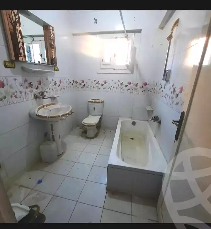 https://aqarmap.com.eg/ar/listing/7142281-for-sale-alexandria-al-agamy-el-hanouvel-al-asdakaa-st
