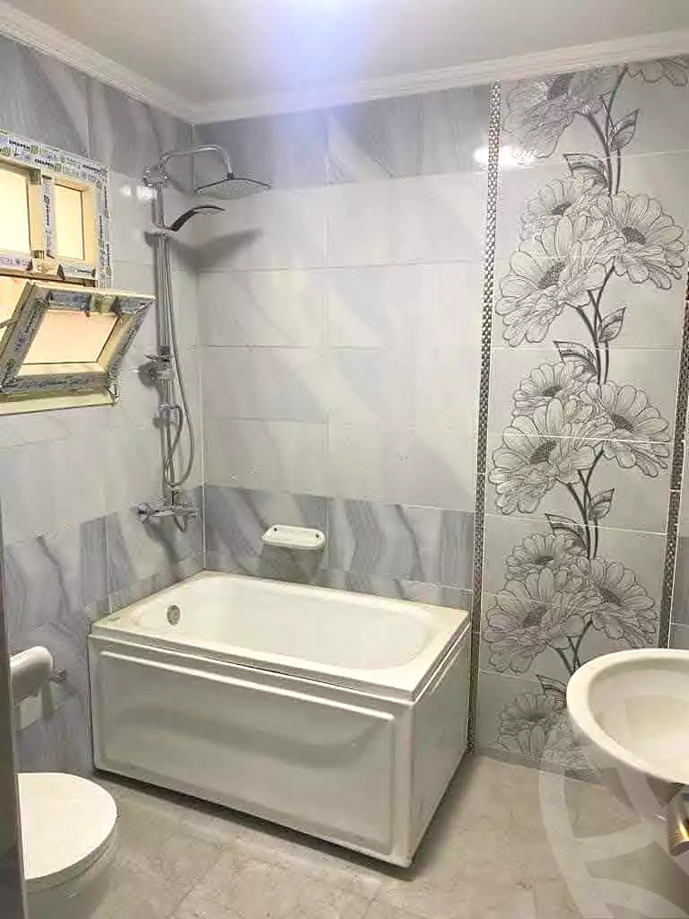 https://aqarmap.com.eg/en/listing/7142600-for-rent-cairo-helwan-helwan-el-sharkeya-gaafar-st