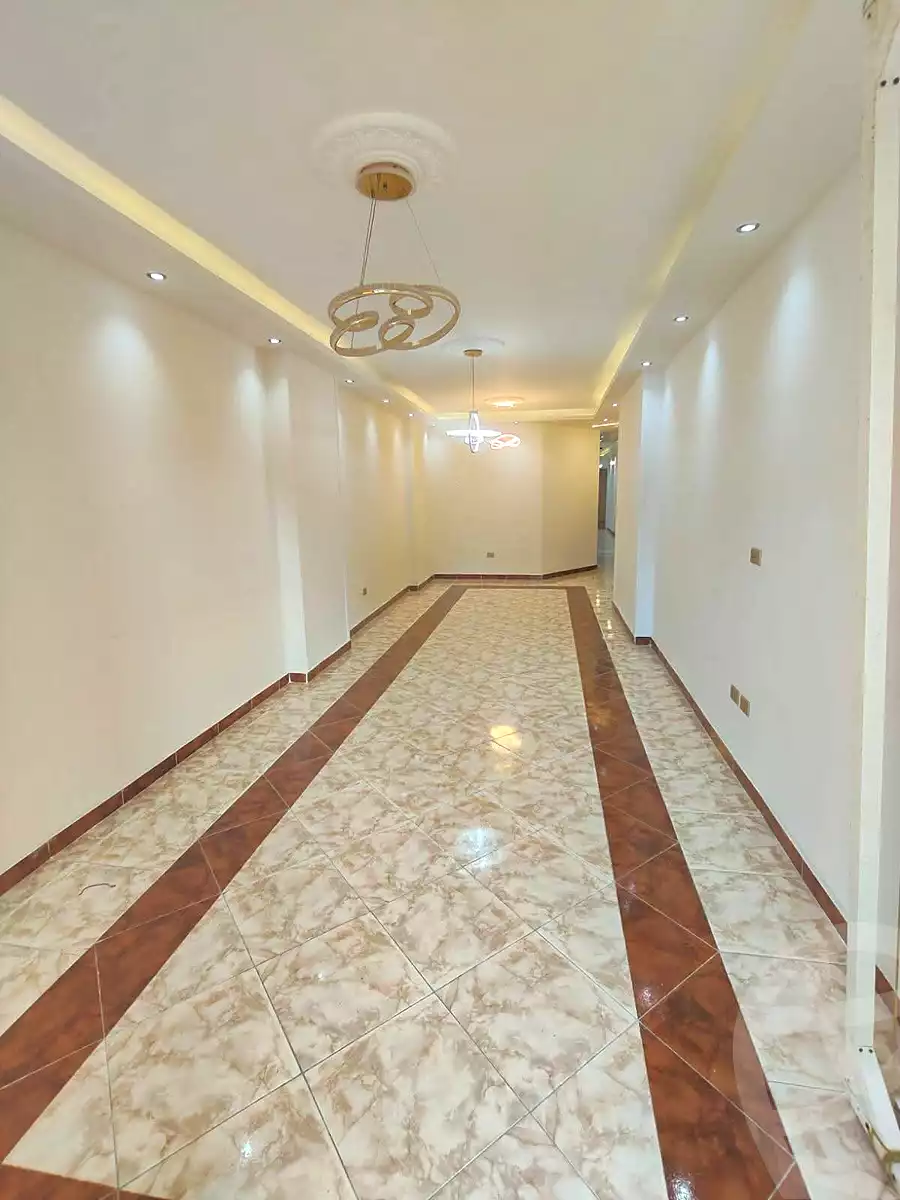 https://aqarmap.com.eg/ar/listing/7142783-for-sale-alexandria-miami-el-sebaey-st