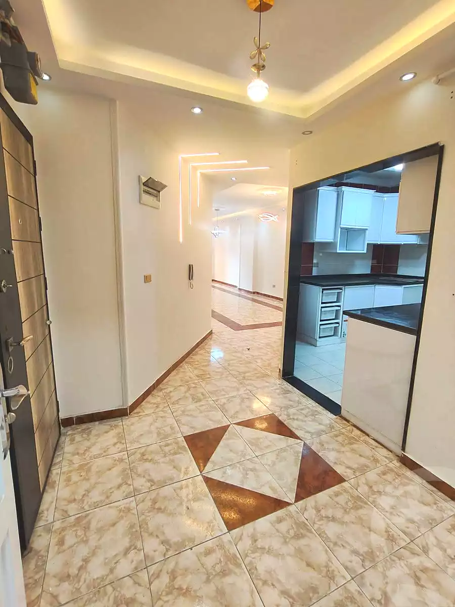 https://aqarmap.com.eg/ar/listing/7142783-for-sale-alexandria-miami-el-sebaey-st
