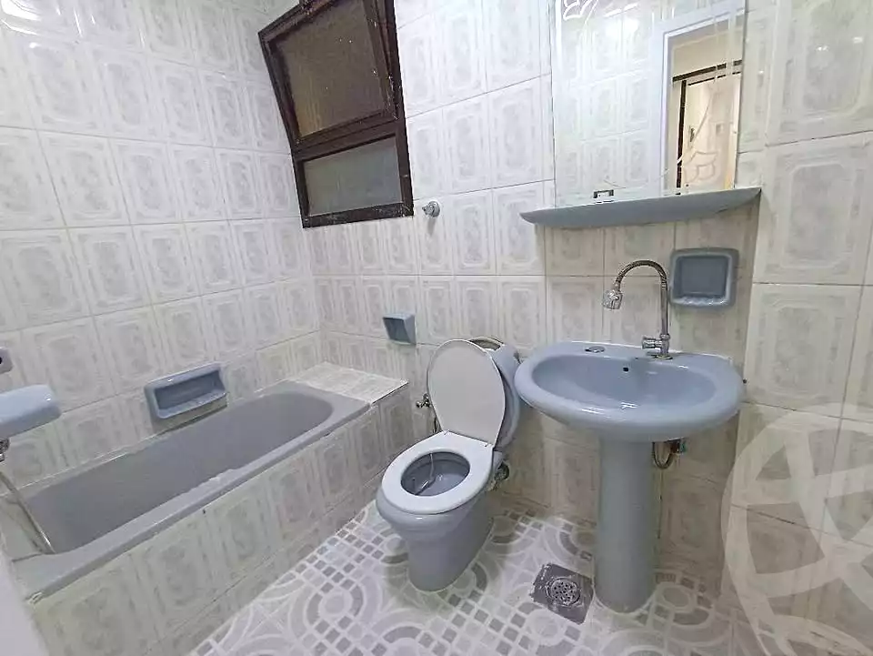 https://aqarmap.com.eg/en/listing/7143139-for-sale-alexandria-al-agamy-shataa-el-nakheel