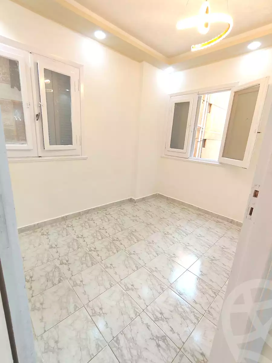 https://aqarmap.com.eg/ar/listing/7143326-for-sale-alexandria-al-agamy-shataa-el-nakheel-street-10