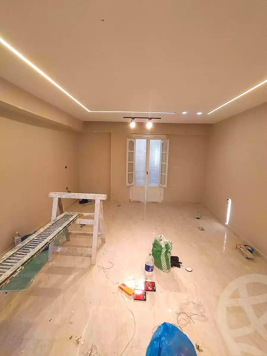 https://aqarmap.com.eg/ar/listing/7143467-for-sale-alexandria-new-miami-eskot