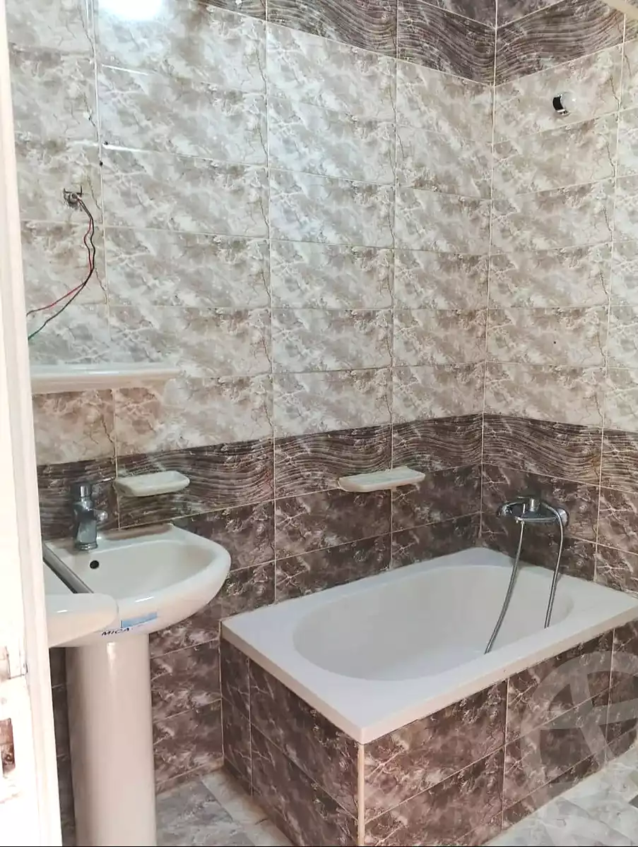 https://aqarmap.com.eg/ar/listing/7143460-for-rent-alexandria-lsywf-abd-el-razek-el-sanhoury-st