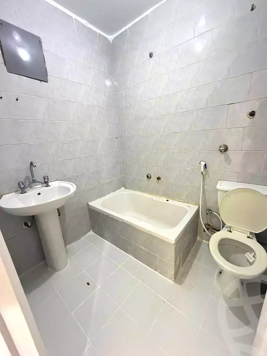 https://aqarmap.com.eg/en/listing/7143602-for-sale-alexandria-al-agamy-shataa-el-nakheel