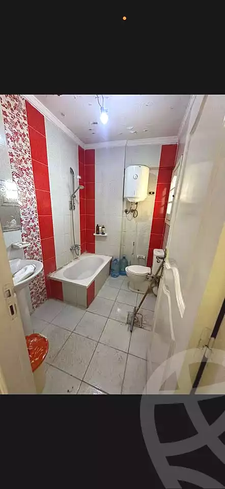 https://aqarmap.com.eg/ar/listing/7143646-for-sale-alexandria-sydy-bshr-shr-mlk-hfny