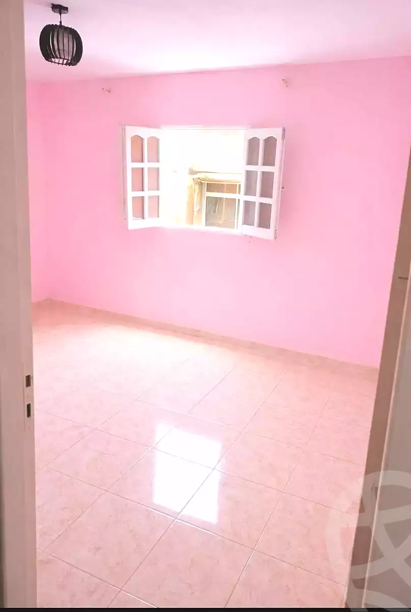 https://aqarmap.com.eg/ar/listing/7143870-for-sale-alexandria-el-asafra-shr-45