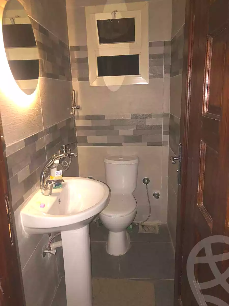 https://aqarmap.com.eg/en/listing/7143947-for-sale-cairo-helwan-hadayek-helwan-nile-corniche-st