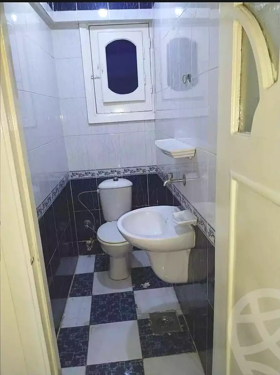https://aqarmap.com.eg/ar/listing/7143968-for-rent-alexandria-sydy-bshr-sydy-bshr-bhry-shr-mhmwd-l-yswy