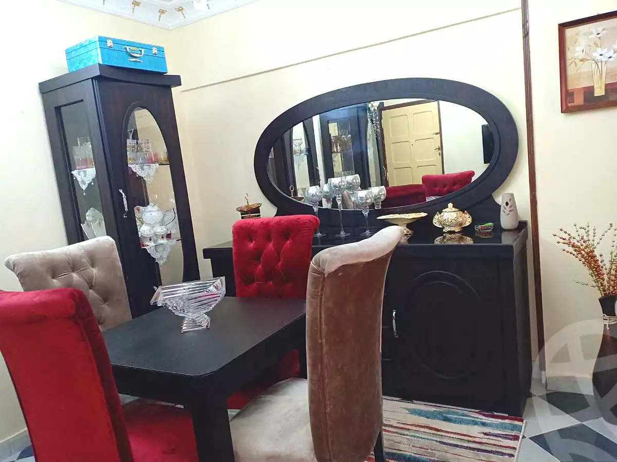 https://aqarmap.com.eg/en/listing/7144130-for-sale-cairo-helwan-helwan-el-sharkeya-mostafa-safwat-st