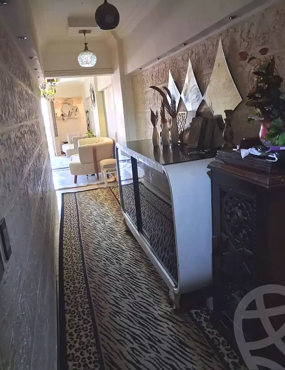 https://aqarmap.com.eg/ar/listing/7144493-for-sale-alexandria-moharram-bey-el-rasafa-st