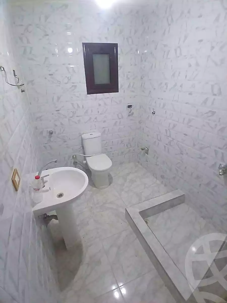 https://aqarmap.com.eg/en/listing/7144702-for-sale-alexandria-al-agamy-el-hanouvel-abo-bakr-el-sedeek-st