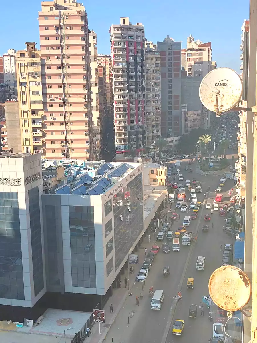https://aqarmap.com.eg/ar/listing/7145247-for-sale-alexandria-sydy-bshr-sydy-bshr-bhry-gamal-abd-el-nasir-st