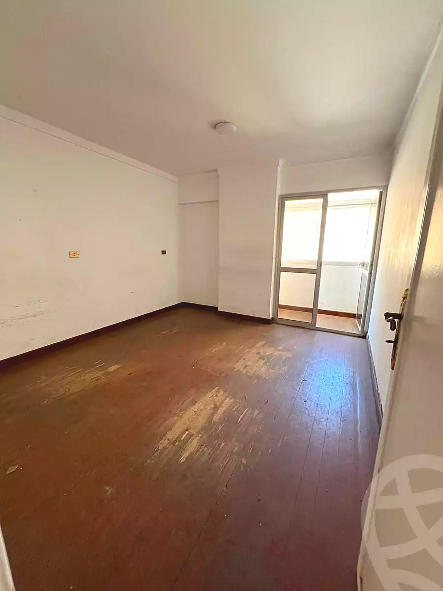 https://aqarmap.com.eg/ar/listing/7145268-for-sale-alexandria-fyktwry-shr-jml-bd-lnsr