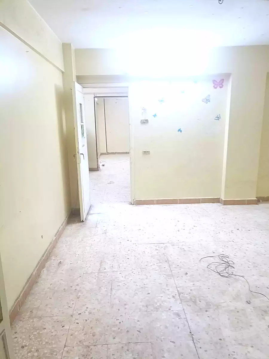 https://aqarmap.com.eg/en/listing/7145089-for-rent-cairo-ain-shams-ain-shams-el-sharkia-el-eshrein-stt