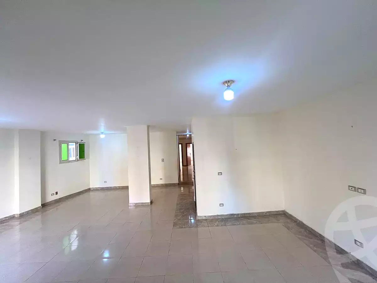 https://aqarmap.com.eg/ar/listing/7145547-for-sale-cairo-el-sheikh-zayed-city-el-hay-elasher-street-100