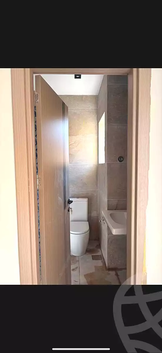 https://aqarmap.com.eg/ar/listing/7145785-for-sale-cairo-el-sheikh-zayed-city-compounds-el-yasmeen-compound