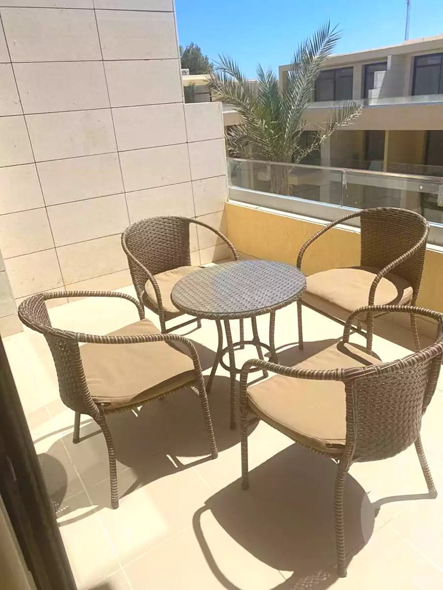 1 BR Apartment in G Cribs, photo 4 of 8