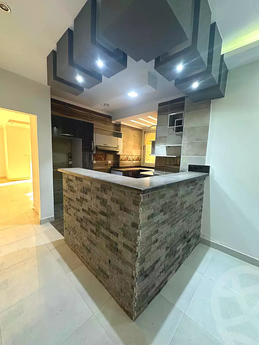 https://aqarmap.com.eg/ar/listing/7146107-for-rent-cairo-new-cairo-south-investors-mohammed-nagib-axis-st