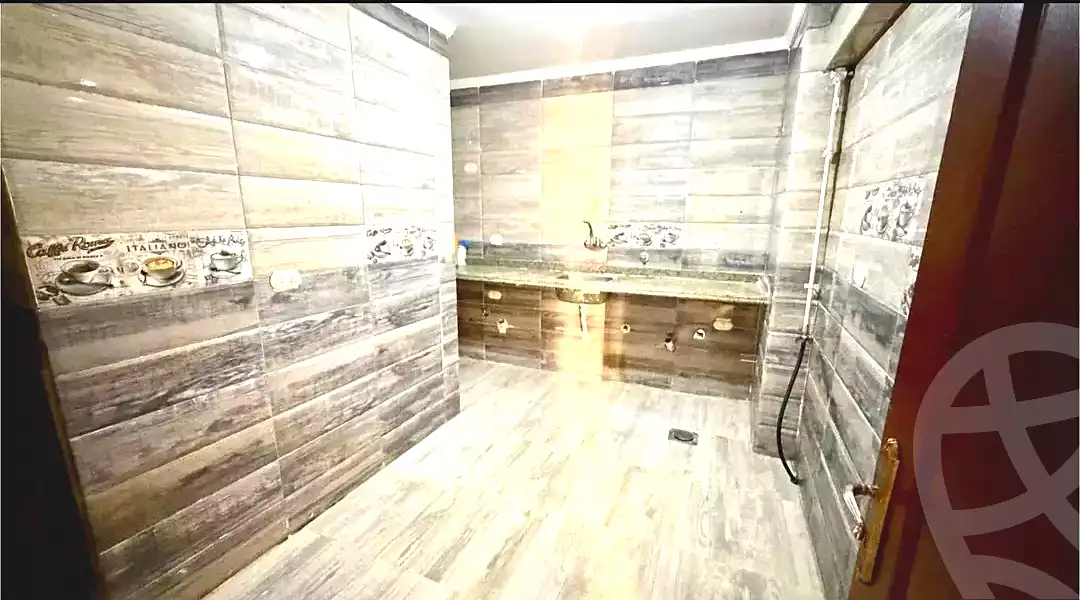 https://aqarmap.com.eg/ar/listing/7146369-for-rent-alexandria-ganaklis