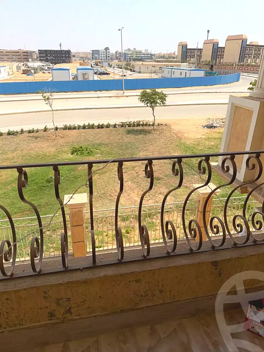 https://aqarmap.com.eg/ar/listing/7135898-for-sale-cairo-el-shorouk-lhy-lthmn-neighbourhood-1
