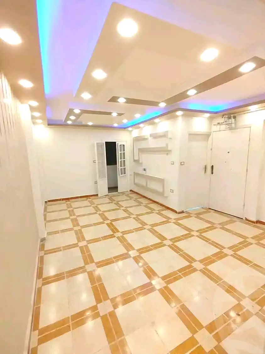 https://aqarmap.com.eg/en/listing/7146723-for-sale-alexandria-lsywf-el-falki