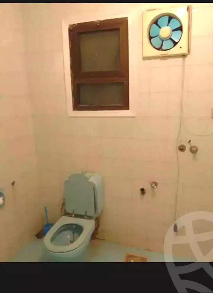 https://aqarmap.com.eg/ar/listing/7146847-for-rent-alexandria-ganaklis