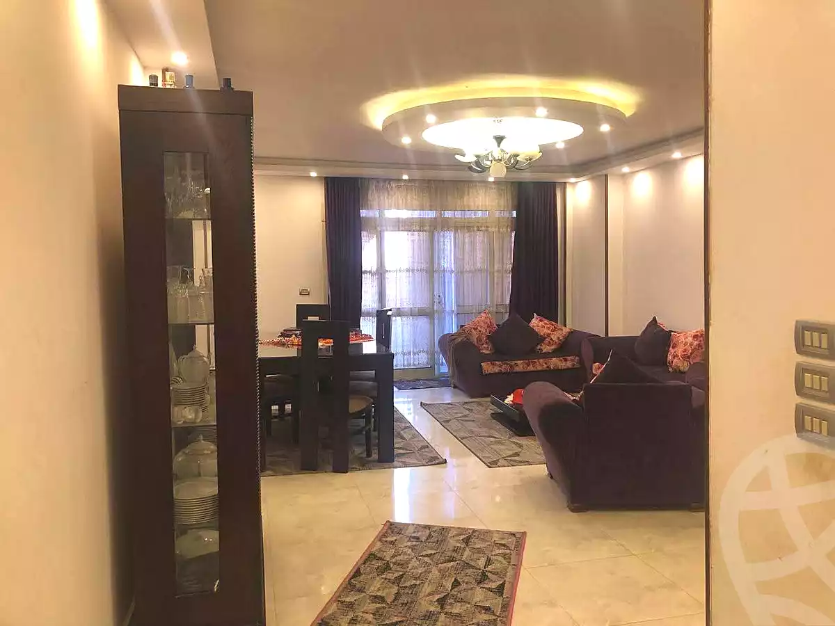 https://aqarmap.com.eg/en/listing/7147348-for-sale-cairo-helwan-hadayek-helwan-nile-corniche-st